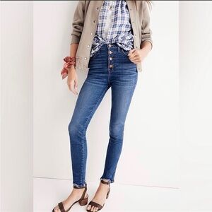 Madewell 10" High-Rise Skinny Jeans in Hanna Wash Button Front Raw Hem Size 26